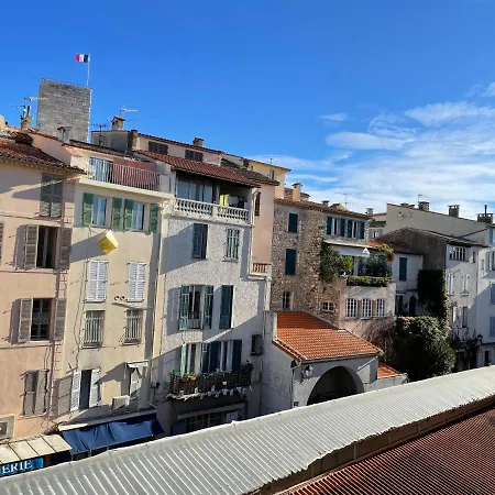 Renting - Massena - Loft - Heart Of Vieil - The Market With Sea View * Antibes