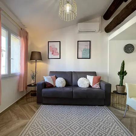 Renting - Massena - Loft - Heart Of Vieil - The Market With Sea View Appartement *